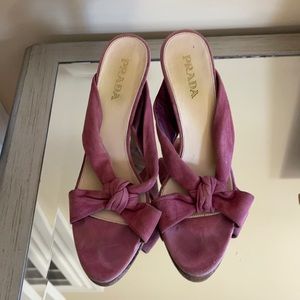 Pink suede Prada sandal mules vintage.